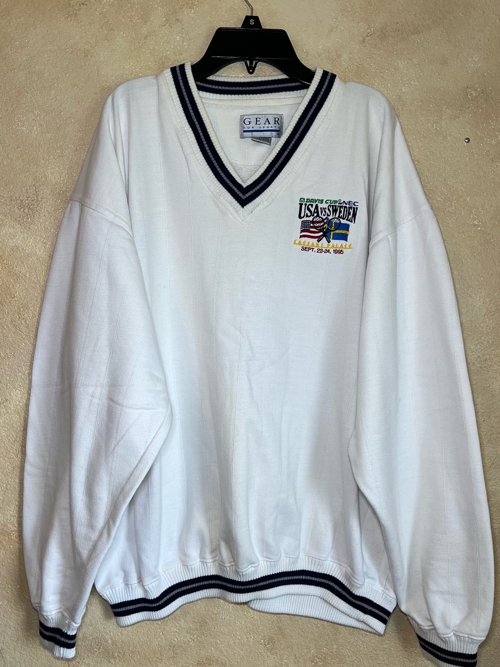 1995 Vintage Mens White V‑Neck Striped Trim Sweater - USA vs Sweden Graphic